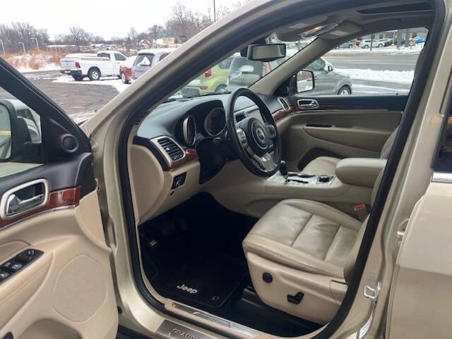 used 2012 Jeep Grand Cherokee car, priced at $13,995