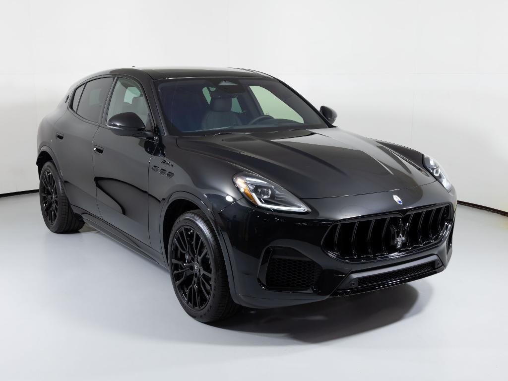 new 2025 Maserati Grecale car, priced at $83,900