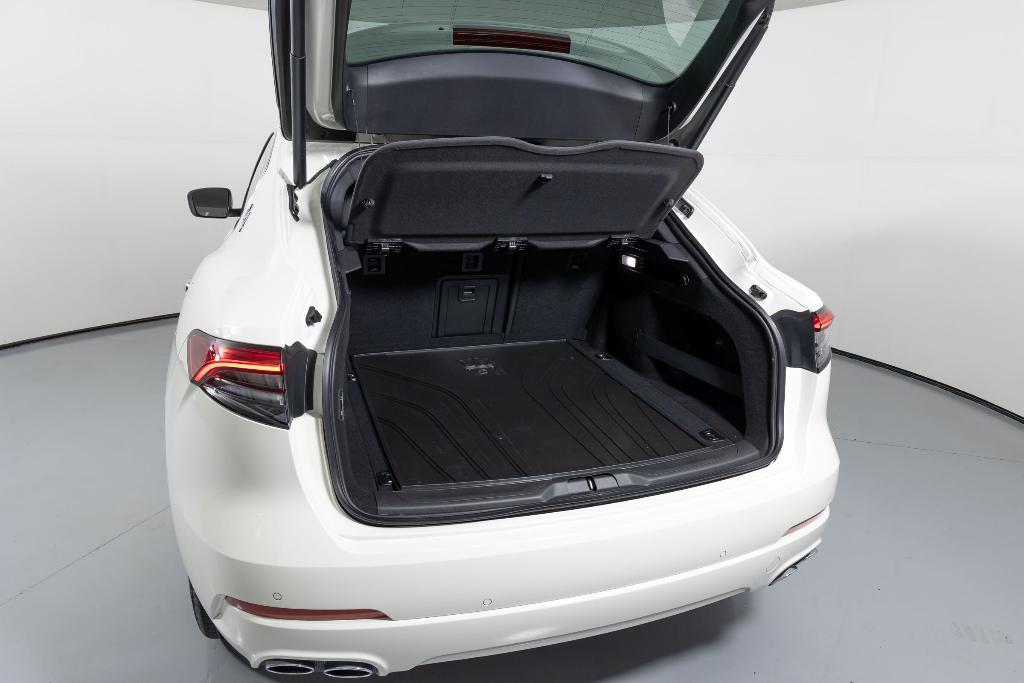 new 2023 Maserati Levante car, priced at $79,995