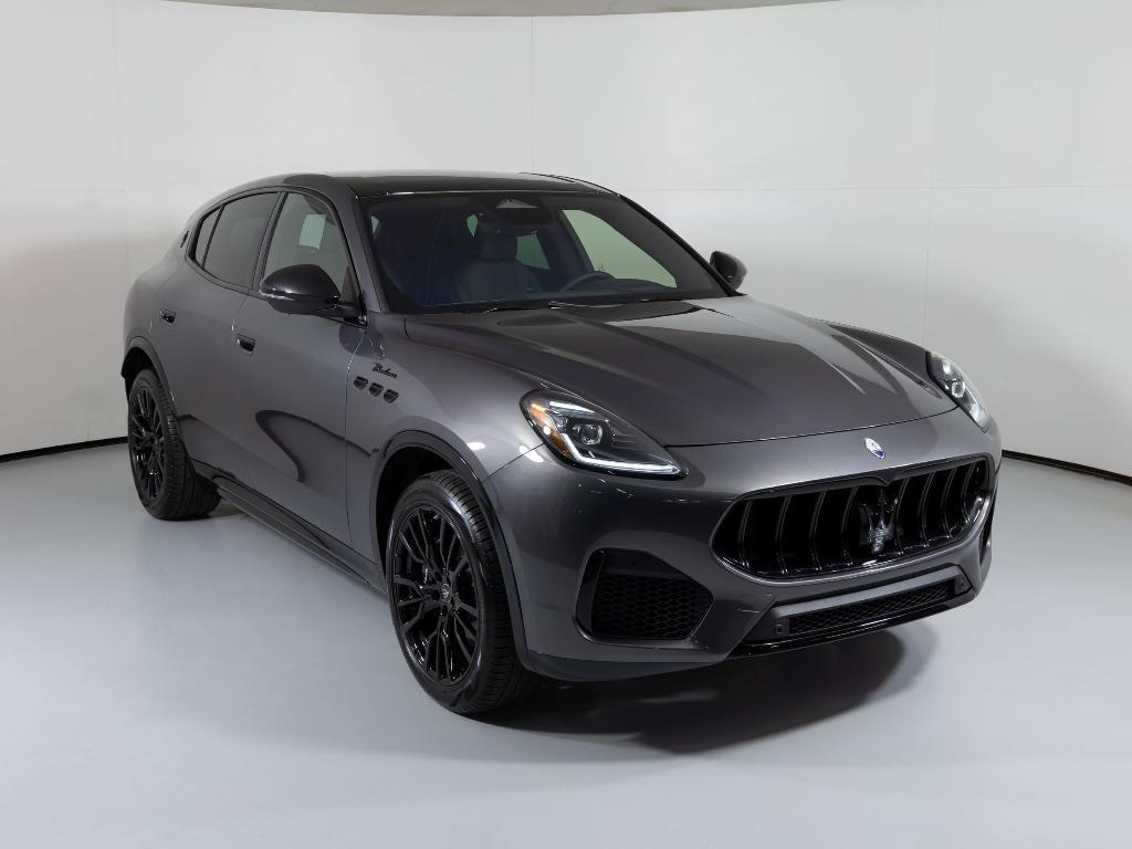 new 2025 Maserati Grecale car, priced at $76,400