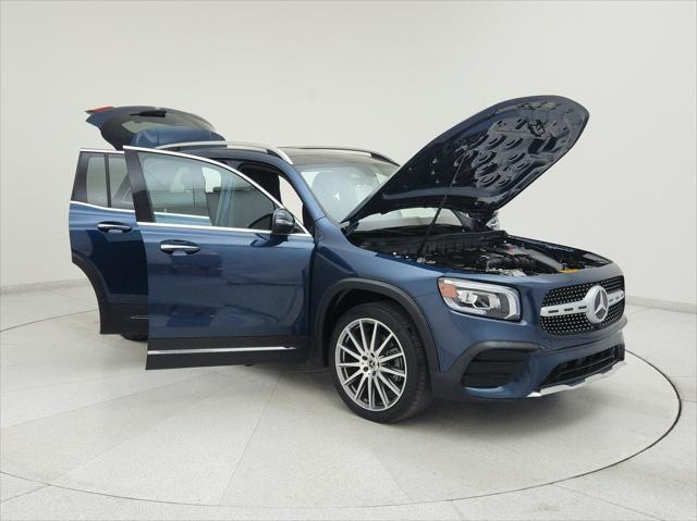used 2022 Mercedes-Benz GLB 250 car, priced at $34,994