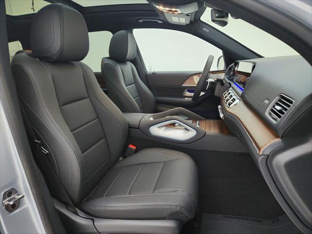 new 2025 Mercedes-Benz GLS 450 car, priced at $95,365