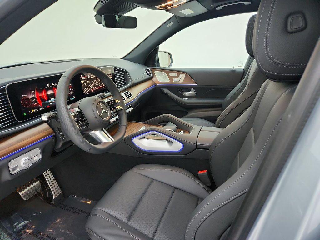 new 2025 Mercedes-Benz GLS 450 car, priced at $95,365
