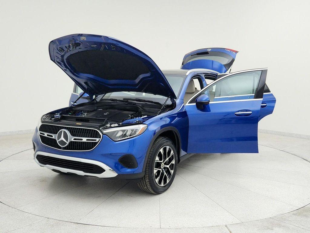 used 2025 Mercedes-Benz GLC 350e car, priced at $61,994