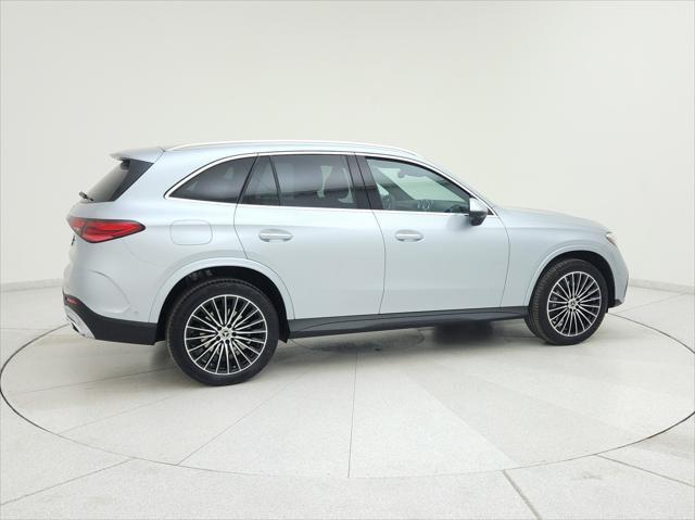 new 2025 Mercedes-Benz GLC 300 car, priced at $61,530