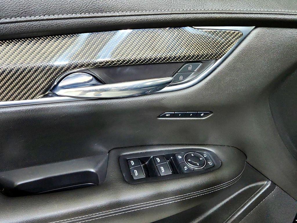 used 2020 Cadillac XT6 car, priced at $28,884