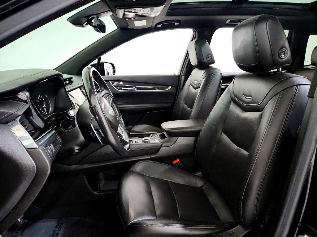 used 2020 Cadillac XT6 car, priced at $28,884