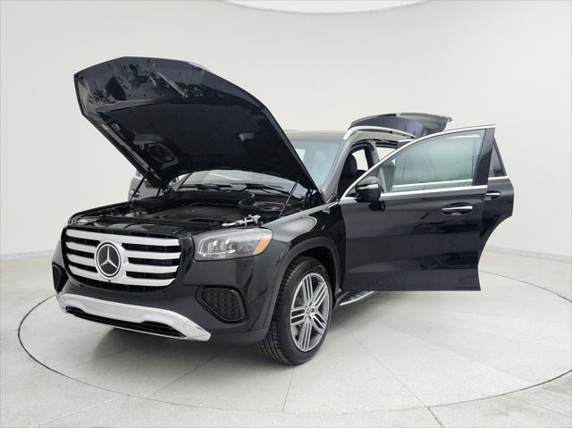 new 2025 Mercedes-Benz GLS 450 car, priced at $93,005