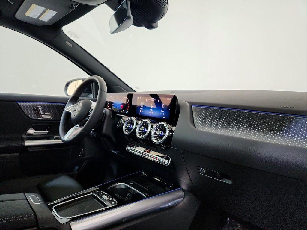 new 2026 Mercedes-Benz GLA 250 car, priced at $46,055