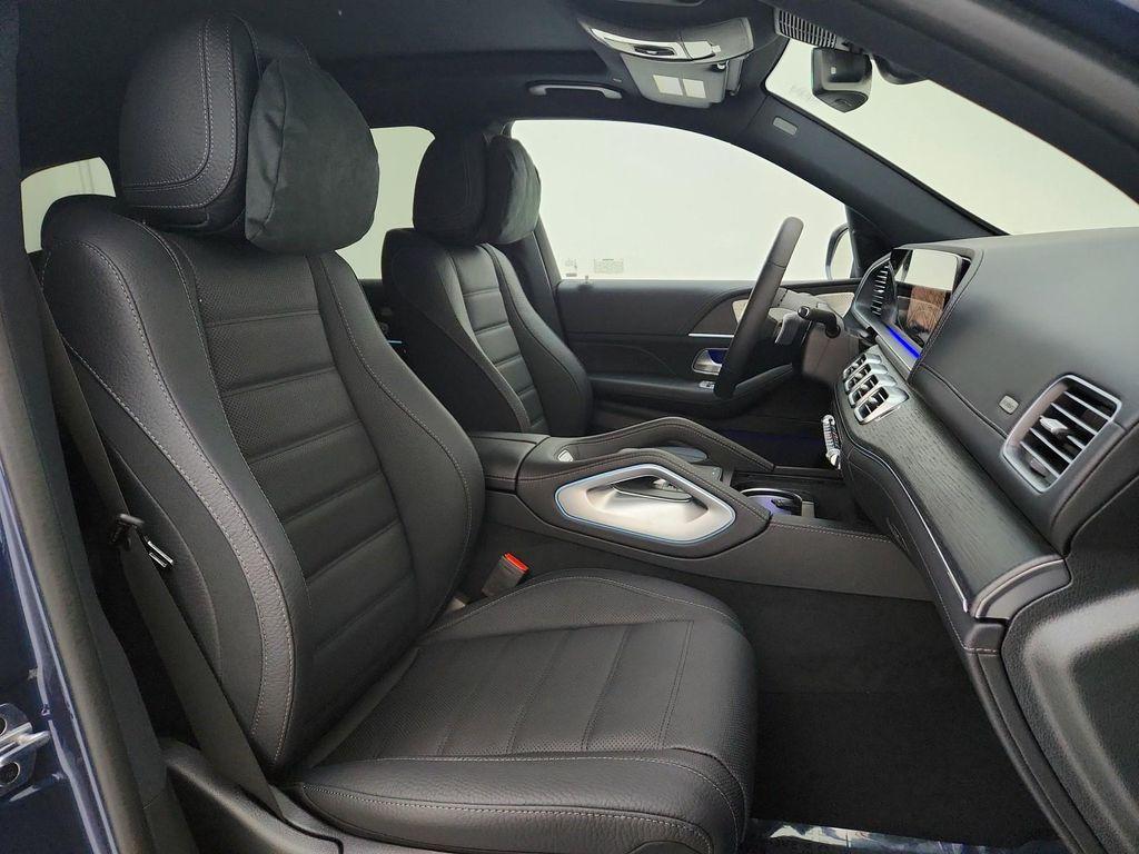 new 2025 Mercedes-Benz GLS 450 car, priced at $98,495