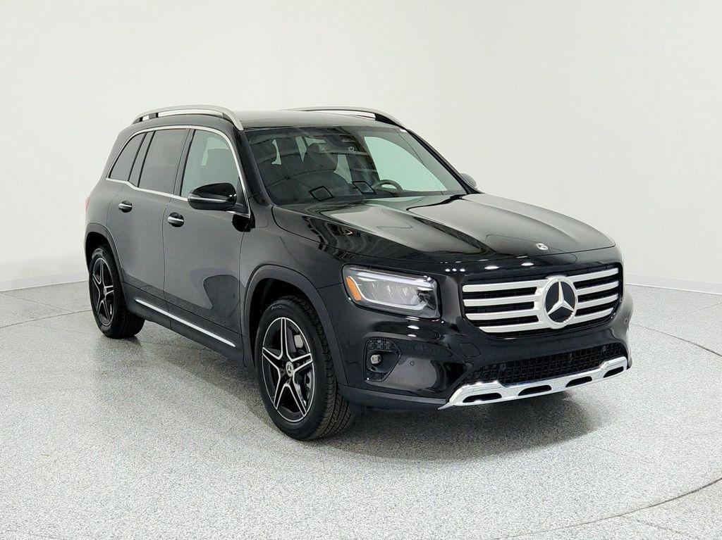 new 2026 Mercedes-Benz GLB 250 car, priced at $49,305