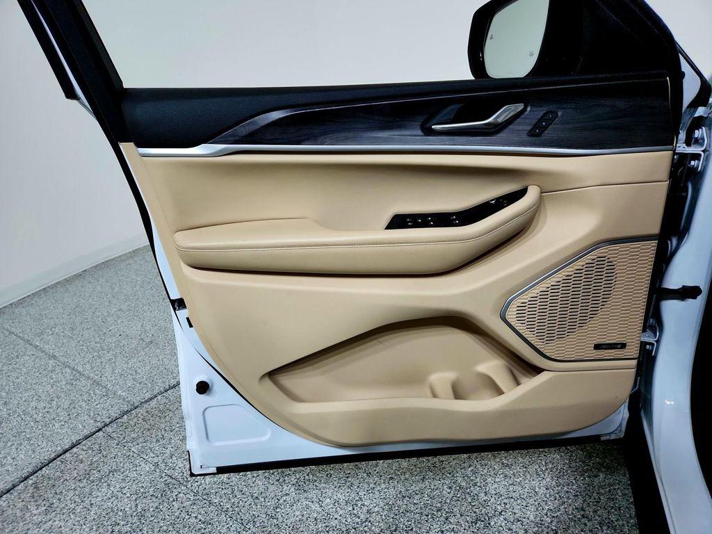 used 2022 Jeep Grand Cherokee L car, priced at $30,994