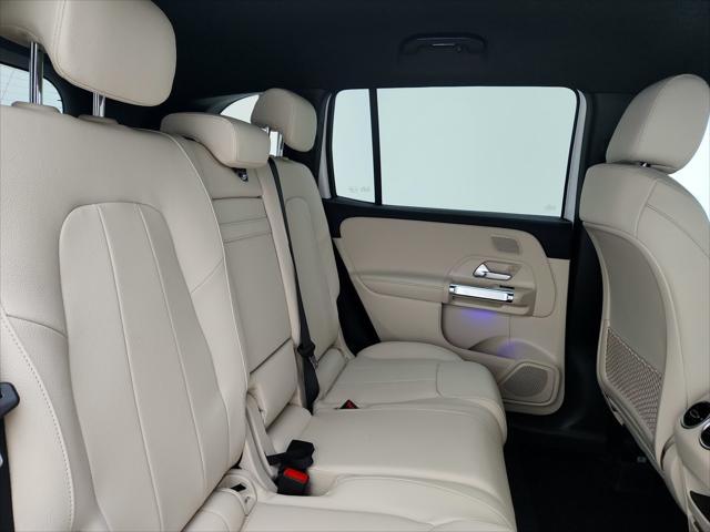 new 2025 Mercedes-Benz GLB 250 car, priced at $48,645