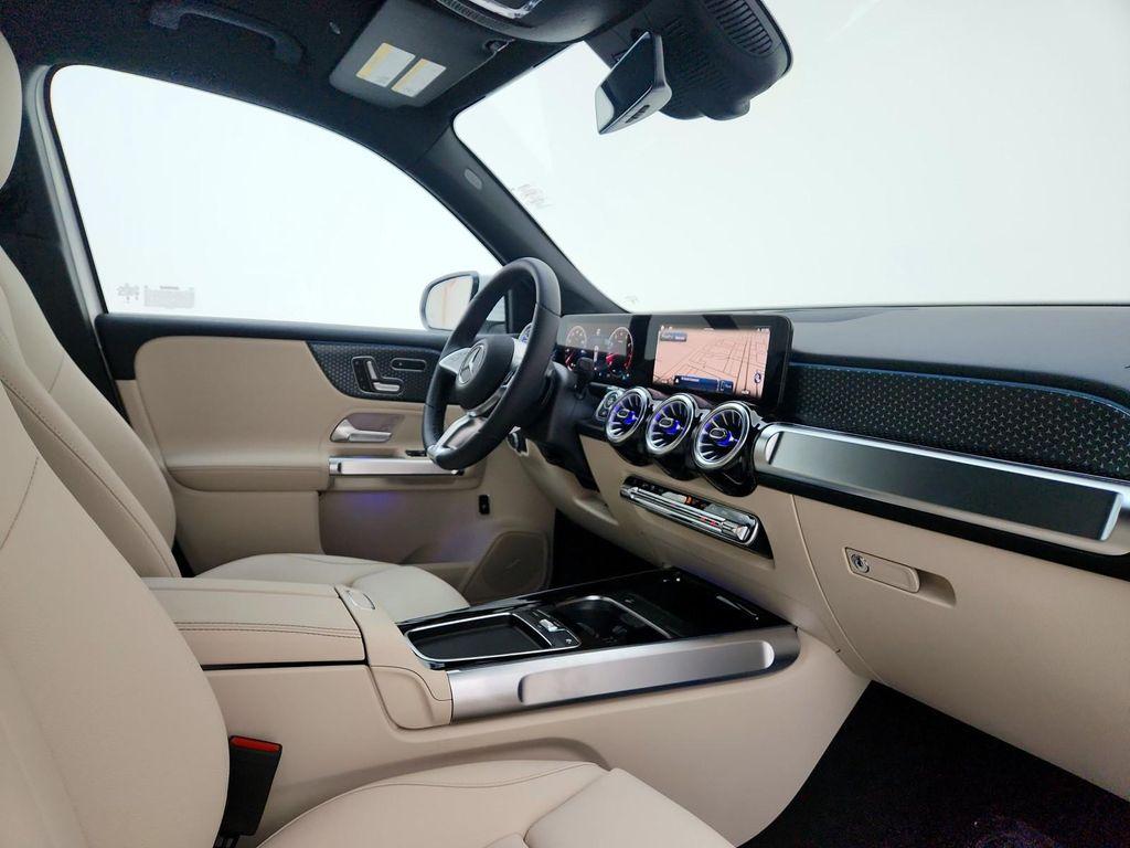 new 2025 Mercedes-Benz GLB 250 car, priced at $48,645