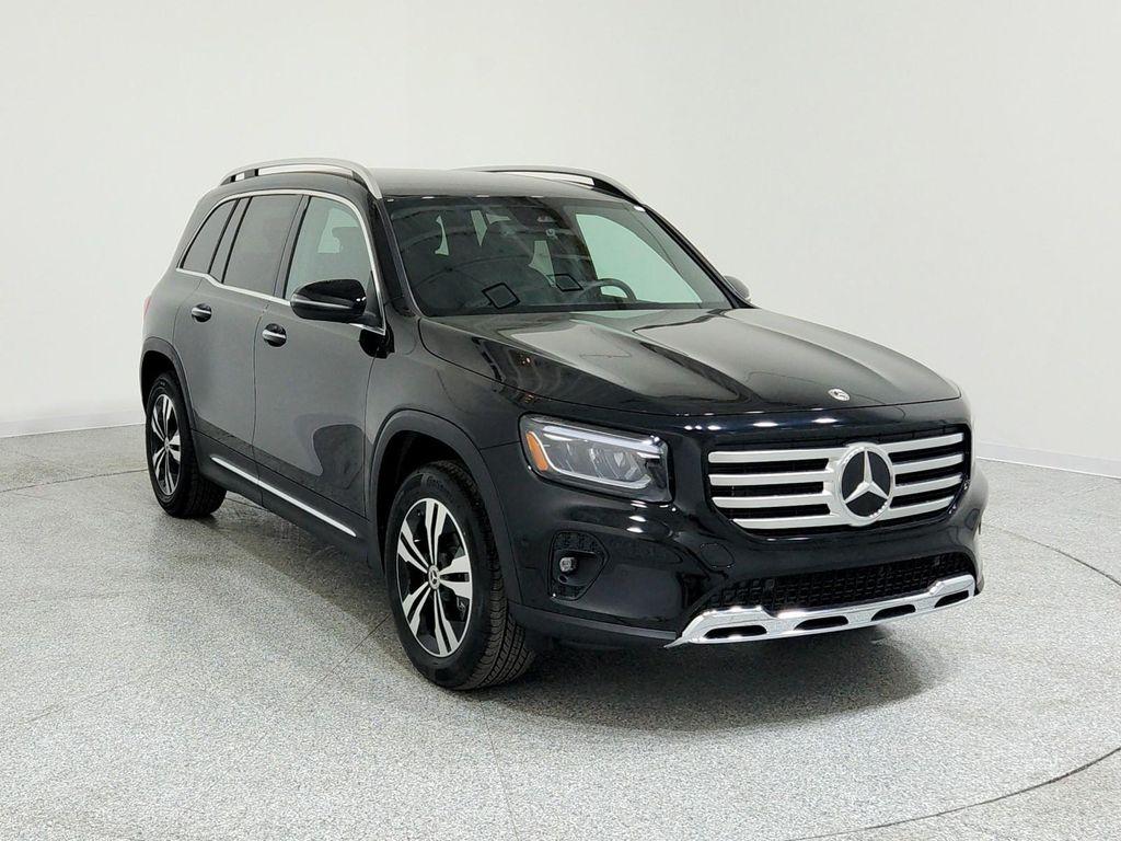 new 2025 Mercedes-Benz GLB 250 car, priced at $49,595