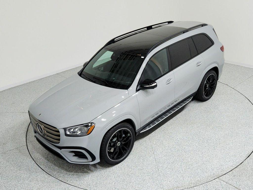 new 2026 Mercedes-Benz GLS 580 car, priced at $124,765