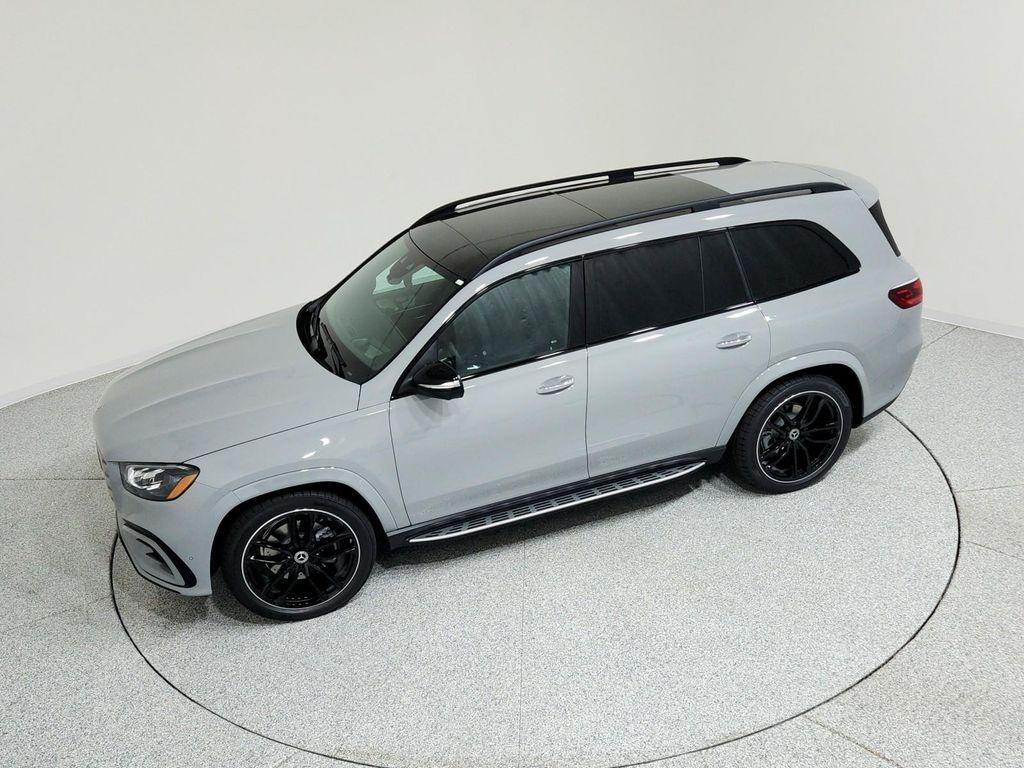 new 2026 Mercedes-Benz GLS 580 car, priced at $124,765