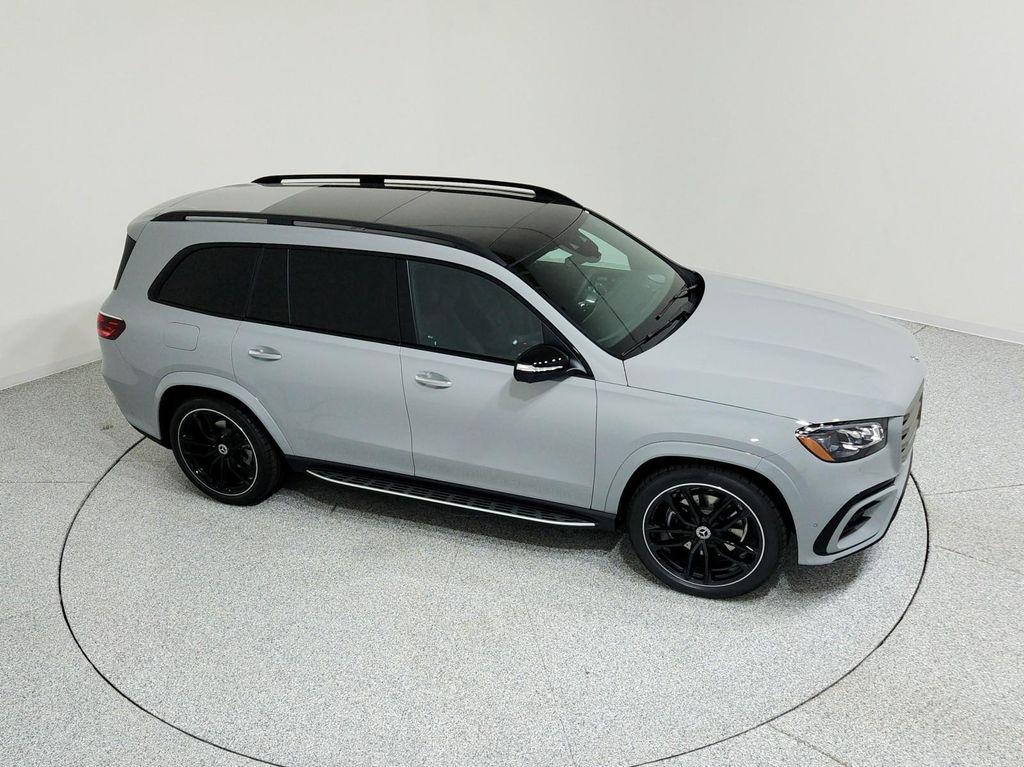 new 2026 Mercedes-Benz GLS 580 car, priced at $124,765