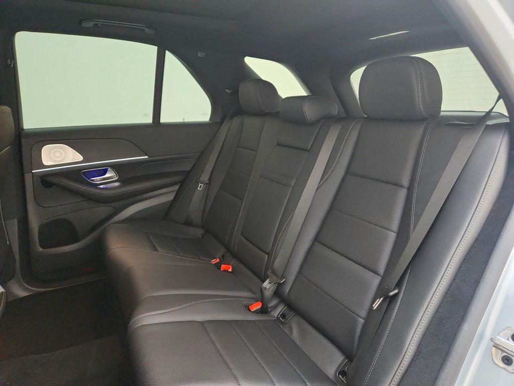 new 2025 Mercedes-Benz GLE 450 car, priced at $79,435
