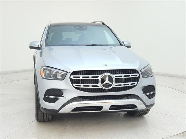 new 2025 Mercedes-Benz GLE 450 car, priced at $79,435