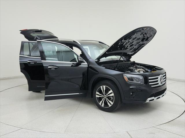 used 2025 Mercedes-Benz GLB 250 car, priced at $41,993