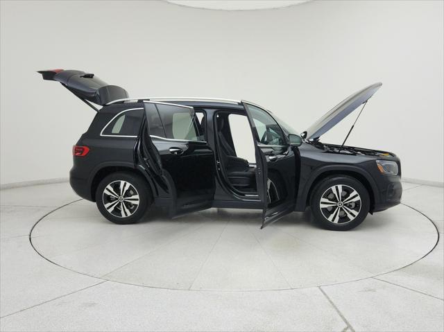 used 2025 Mercedes-Benz GLB 250 car, priced at $41,993