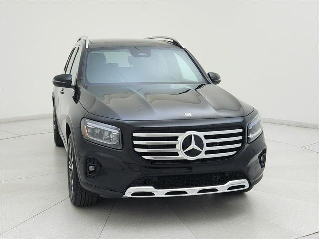 used 2025 Mercedes-Benz GLB 250 car, priced at $41,993
