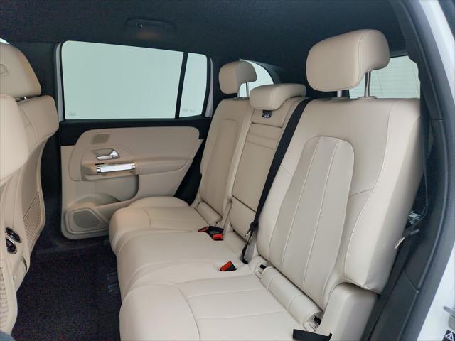 new 2025 Mercedes-Benz GLB 250 car, priced at $48,645