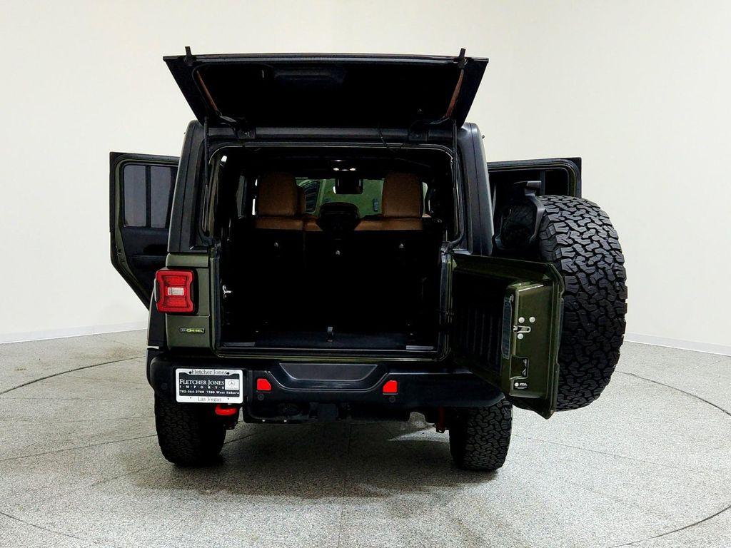 used 2022 Jeep Wrangler Unlimited car, priced at $38,884