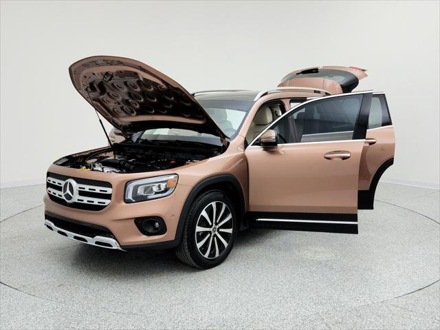 used 2022 Mercedes-Benz GLB 250 car, priced at $32,994