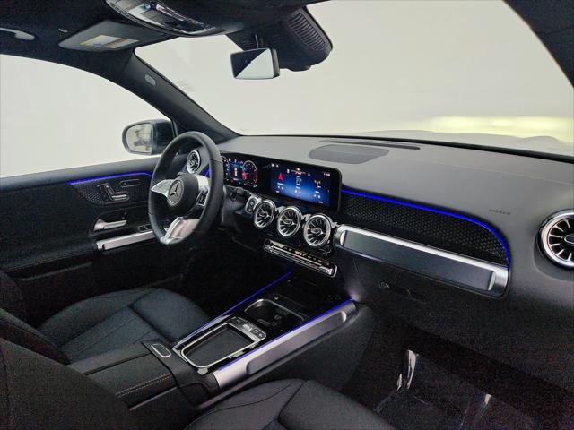 new 2025 Mercedes-Benz GLB 250 car, priced at $51,845