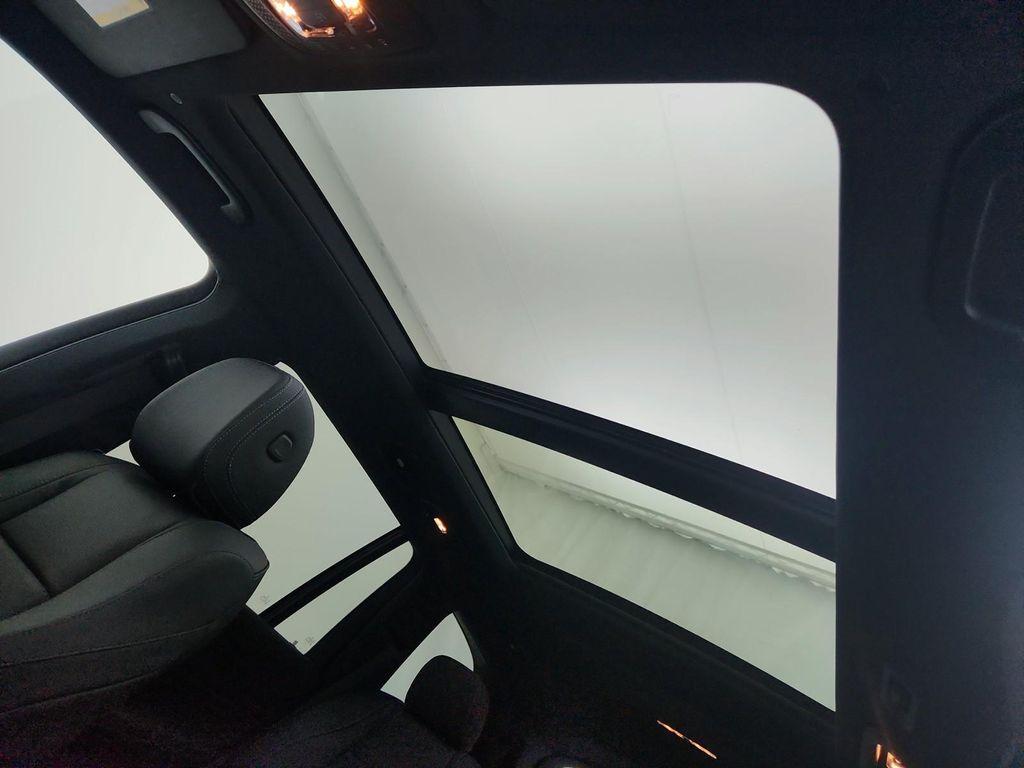 new 2025 Mercedes-Benz GLS 450 car