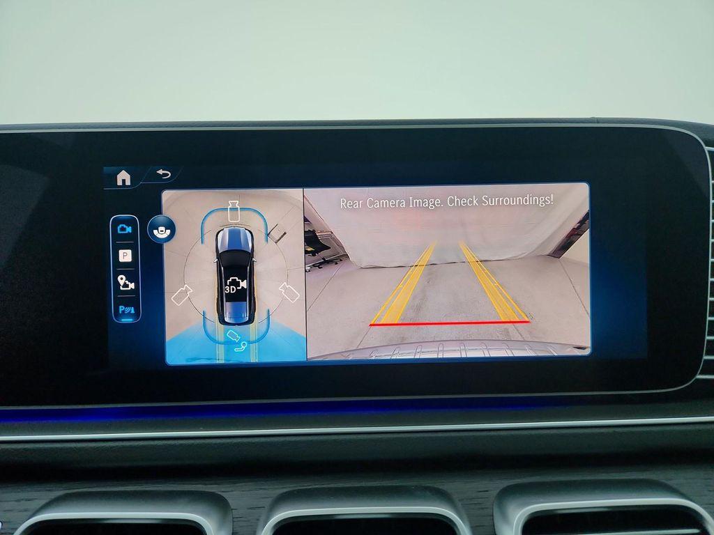 new 2025 Mercedes-Benz GLS 450 car