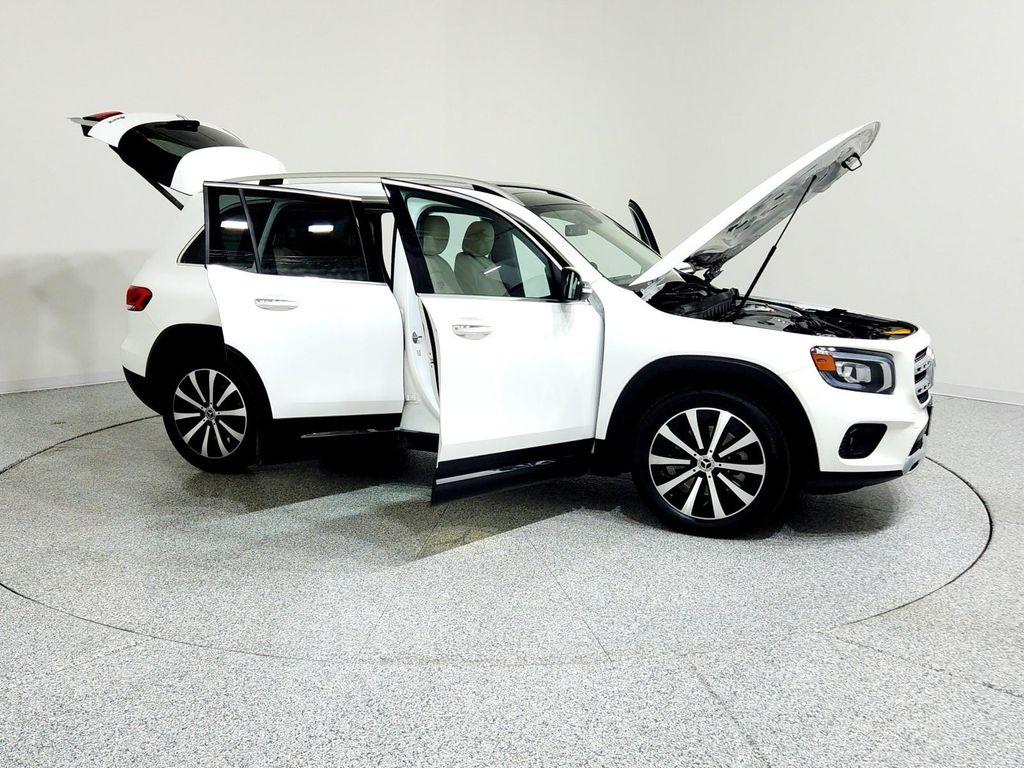 used 2022 Mercedes-Benz GLB 250 car, priced at $29,993