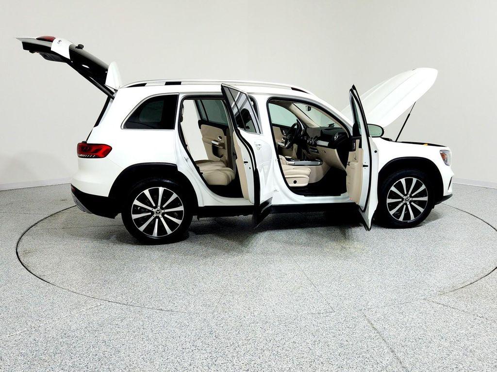 used 2022 Mercedes-Benz GLB 250 car, priced at $29,993