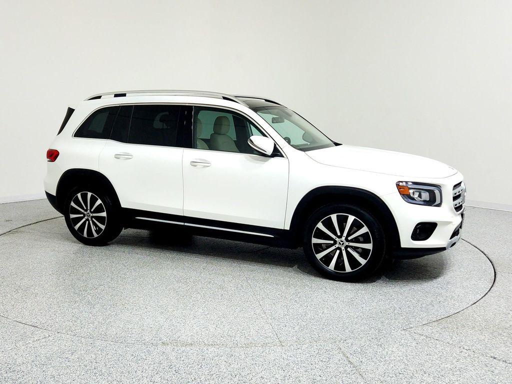 used 2022 Mercedes-Benz GLB 250 car, priced at $29,993