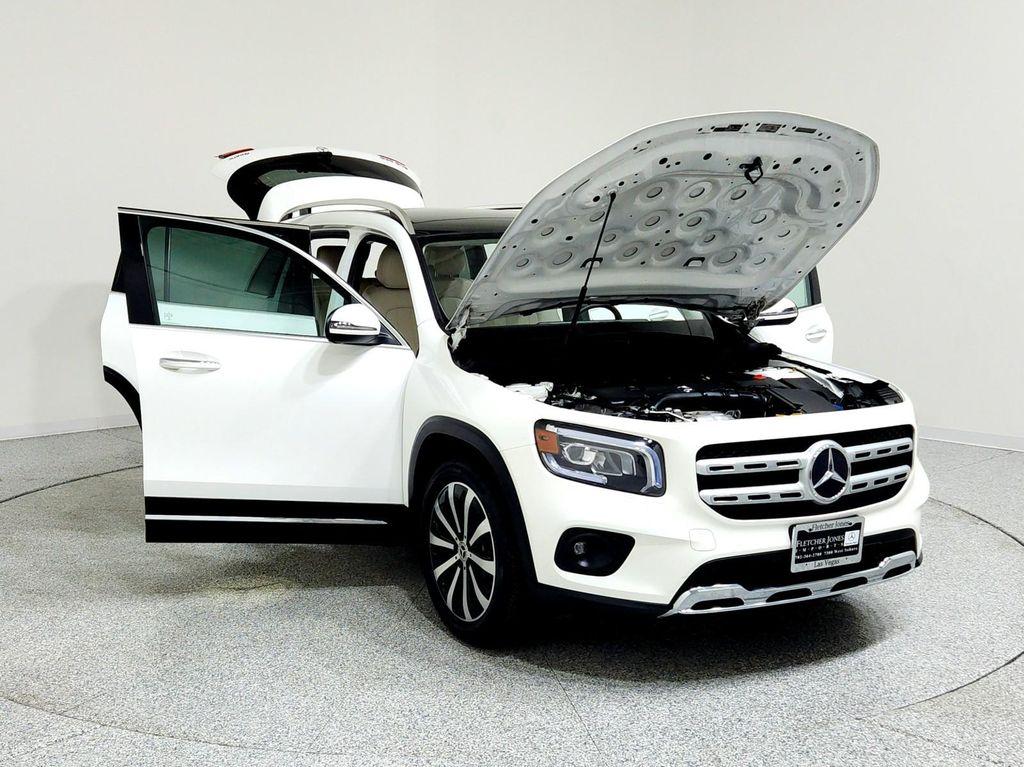 used 2022 Mercedes-Benz GLB 250 car, priced at $29,993