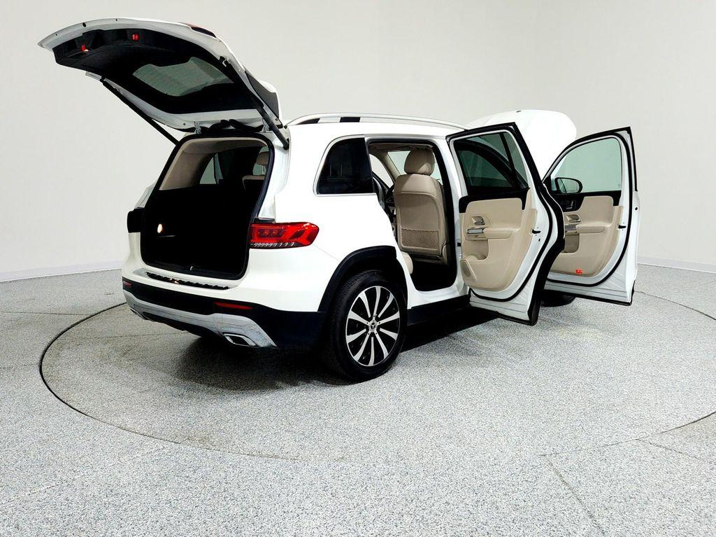 used 2022 Mercedes-Benz GLB 250 car, priced at $29,993