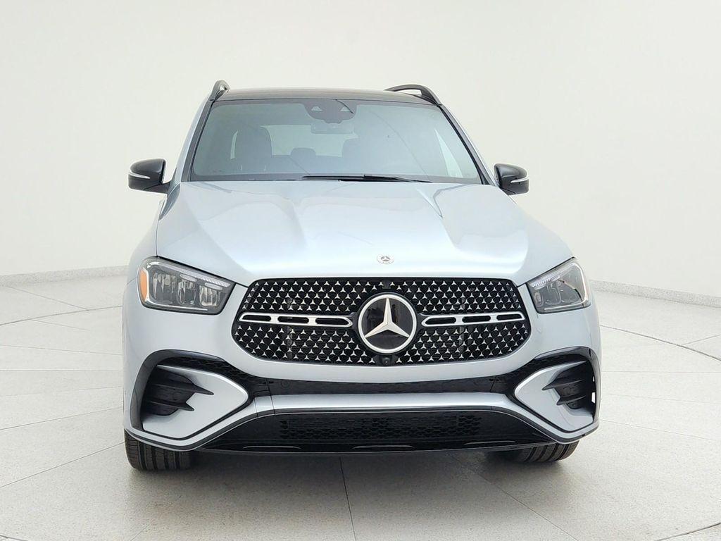 new 2025 Mercedes-Benz GLE 580 car, priced at $94,495