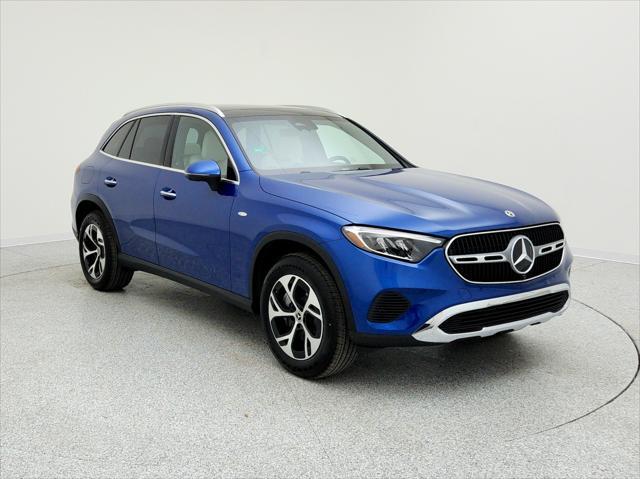 new 2025 Mercedes-Benz GLC 350e car, priced at $65,595