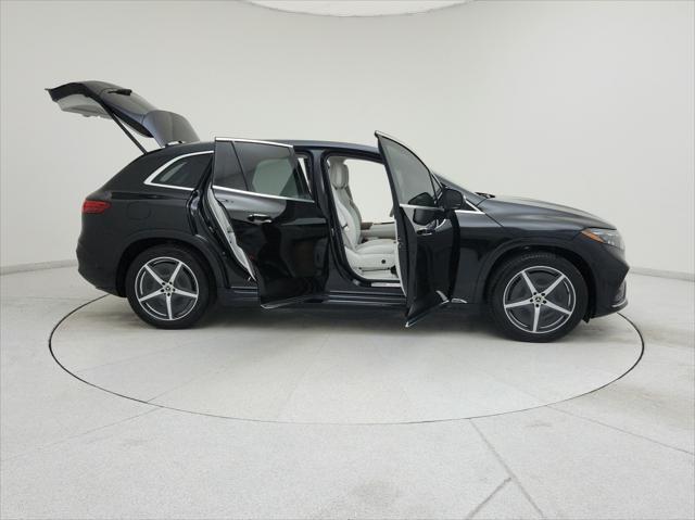 used 2023 Mercedes-Benz EQS 580 car, priced at $69,994