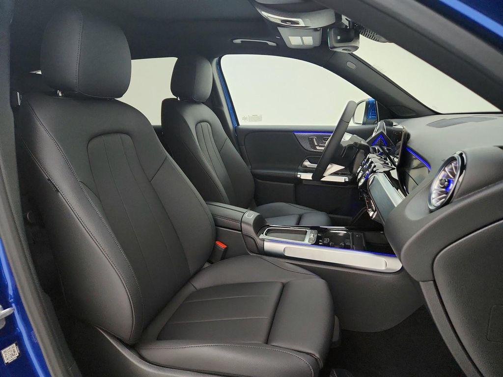 new 2025 Mercedes-Benz GLB 250 car, priced at $49,395