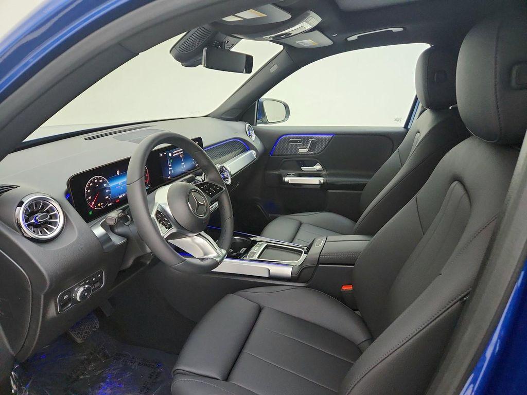 new 2025 Mercedes-Benz GLB 250 car, priced at $49,395