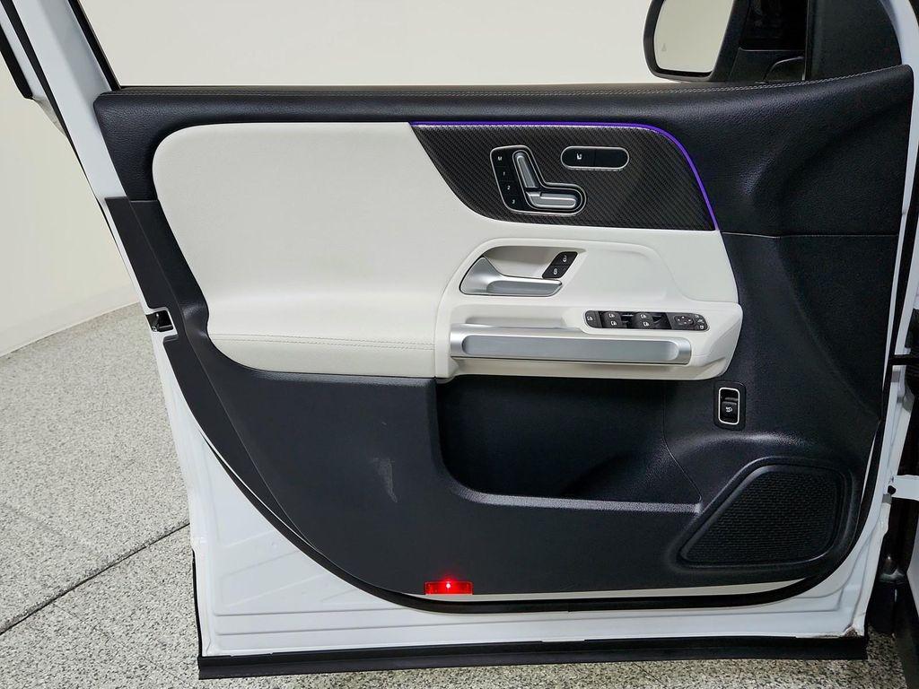 used 2022 Mercedes-Benz GLB 250 car, priced at $32,294