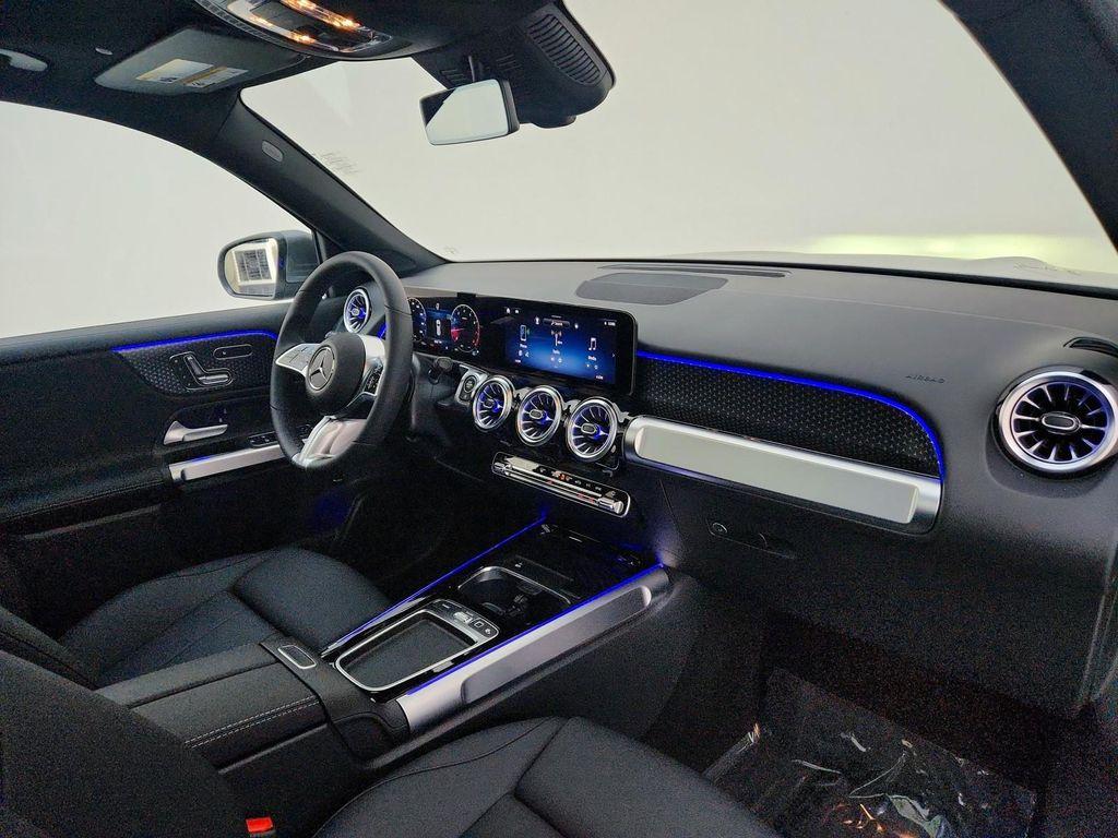 new 2025 Mercedes-Benz GLB 250 car, priced at $49,395