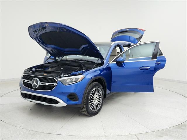 new 2025 Mercedes-Benz GLC 300 car, priced at $55,370