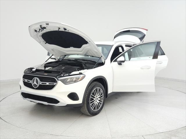 new 2025 Mercedes-Benz GLC 300 car, priced at $53,120