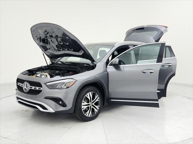 new 2025 Mercedes-Benz GLA 250 car, priced at $47,095