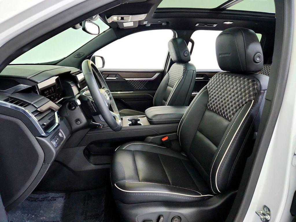 used 2024 GMC Acadia car, priced at $44,993