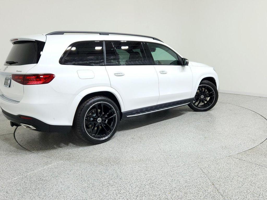 new 2026 Mercedes-Benz GLS 580 car, priced at $129,030